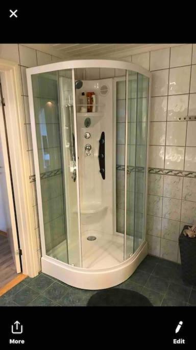 Comfortable 3 Bedroom Apartment On One Floor. Sandefjord Zewnętrze zdjęcie